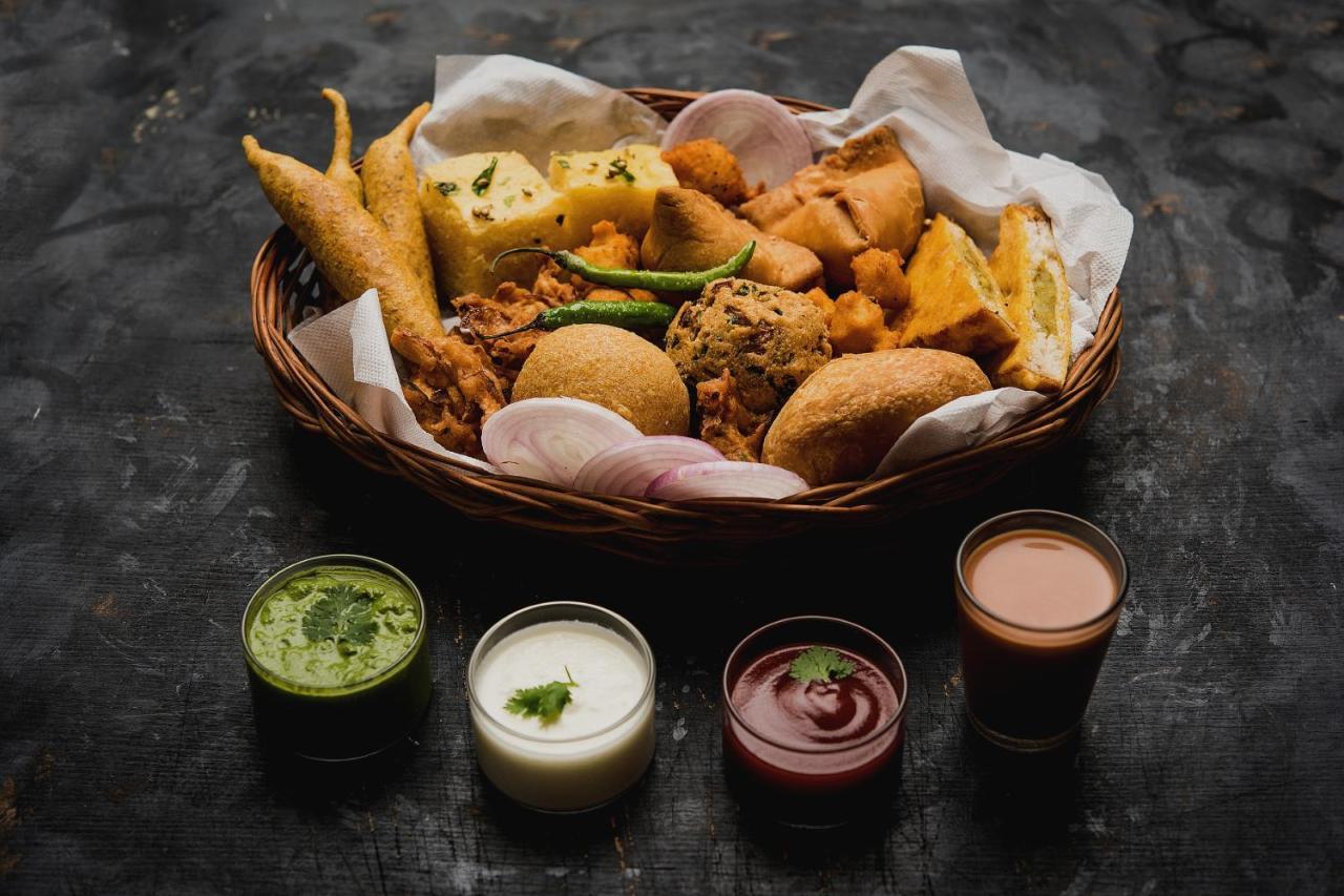 Hotel Collection O Residency Near Dwarka Sector 21 Metro Station Kapas Hera Esterno foto